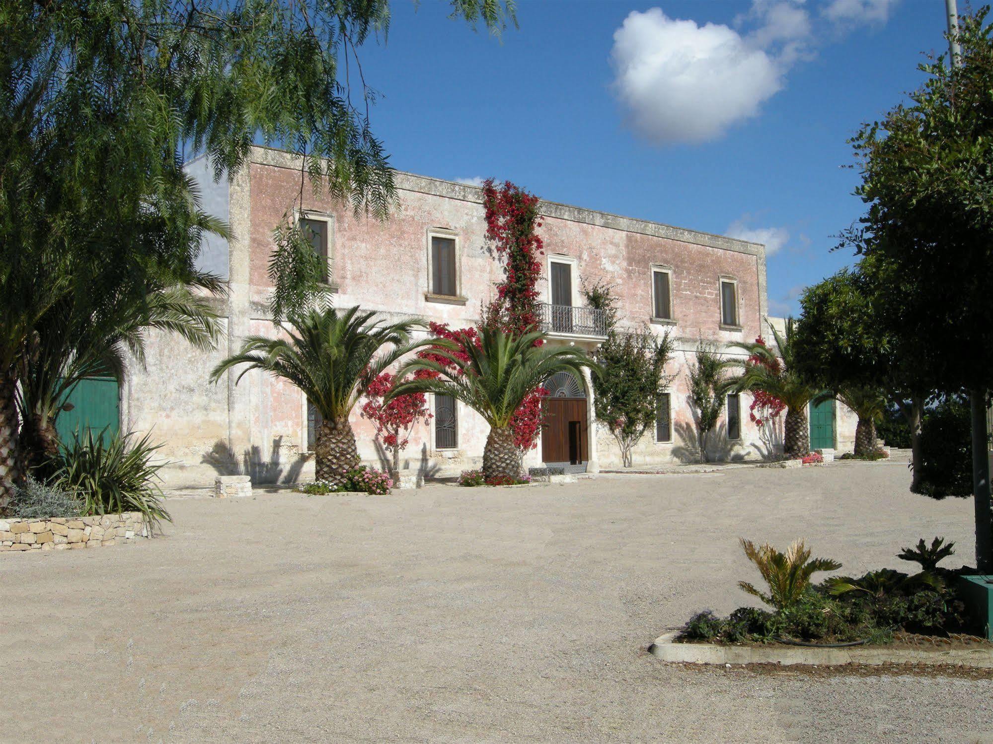 Masseria Mazzetta Salento Corte Del Falconiere Frühstückspension 3*
