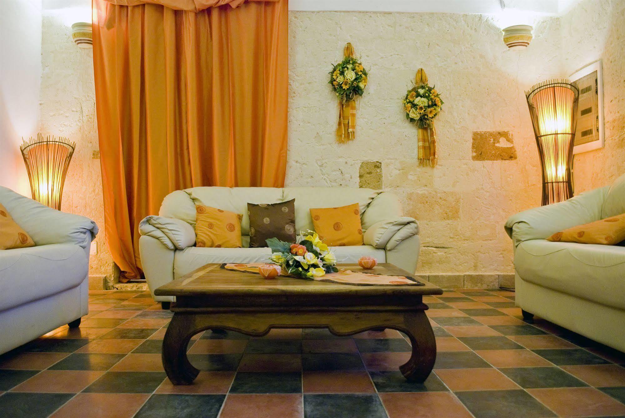 Masseria Mazzetta Salento Corte Del Falconiere 3*